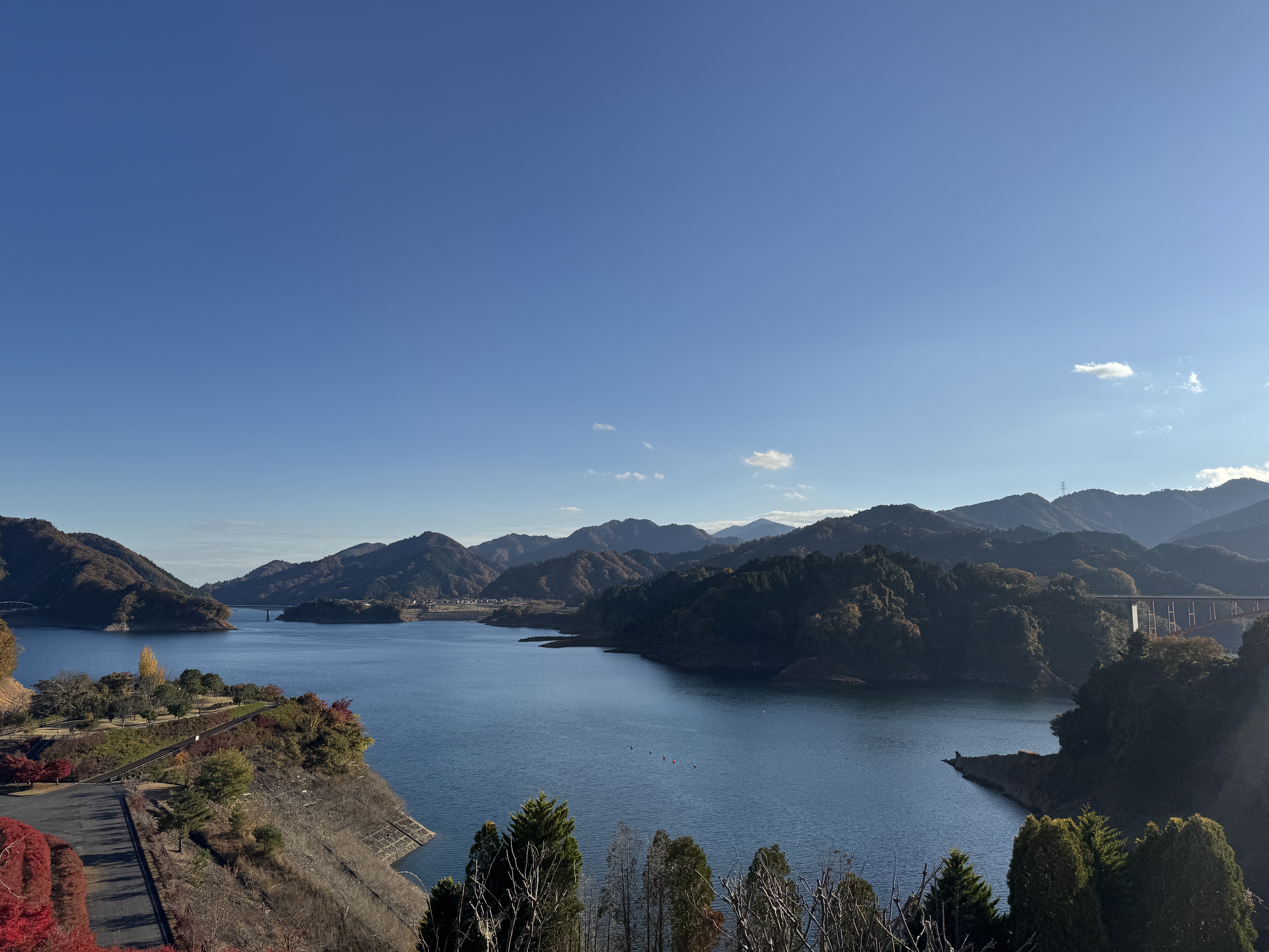 宮ヶ瀬湖展望